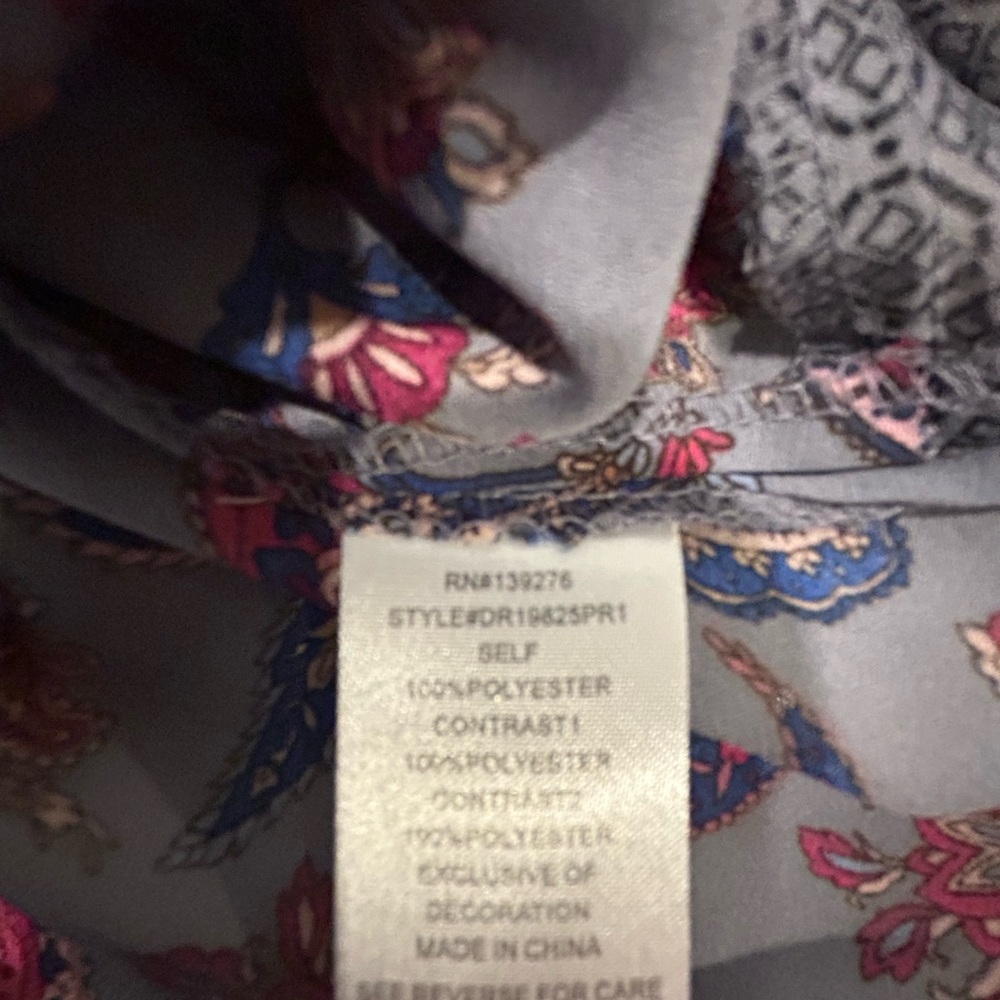 DR2 Multicolor Paisley Blouse - Picture 6 of 6